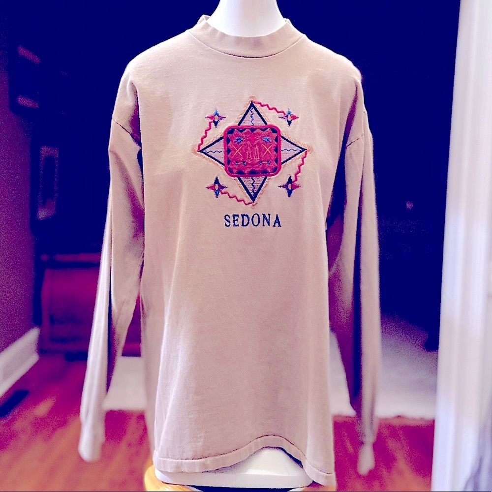 VINTAGE 90’s 🌵SEDONA AZ Long Tshirt LG / Med SINGLE STITCHES - EMI sport…